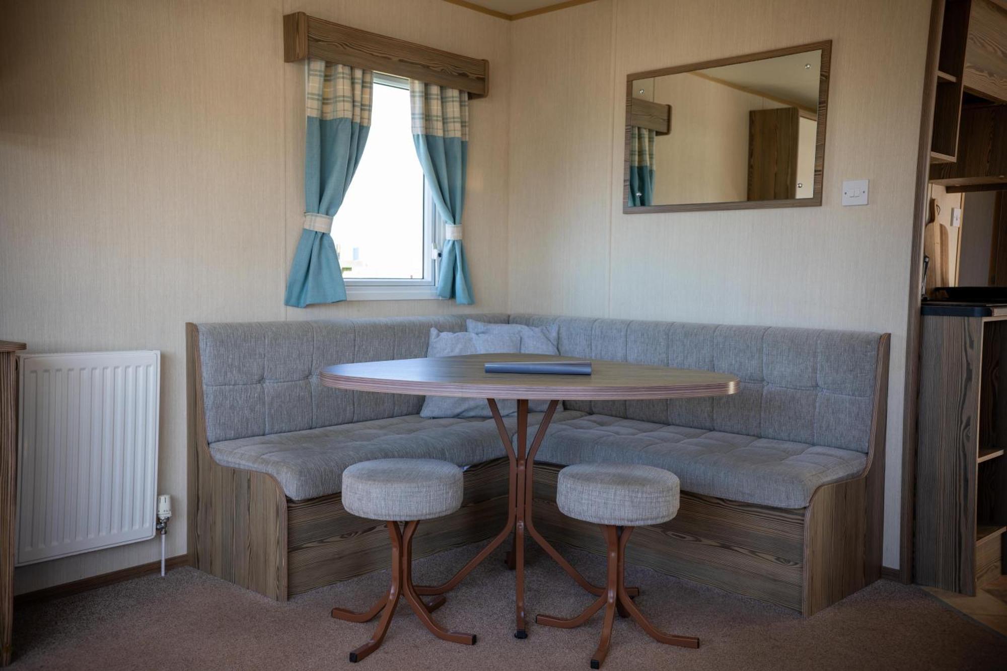 וויימות' Littlesea Caravan מראה חיצוני תמונה